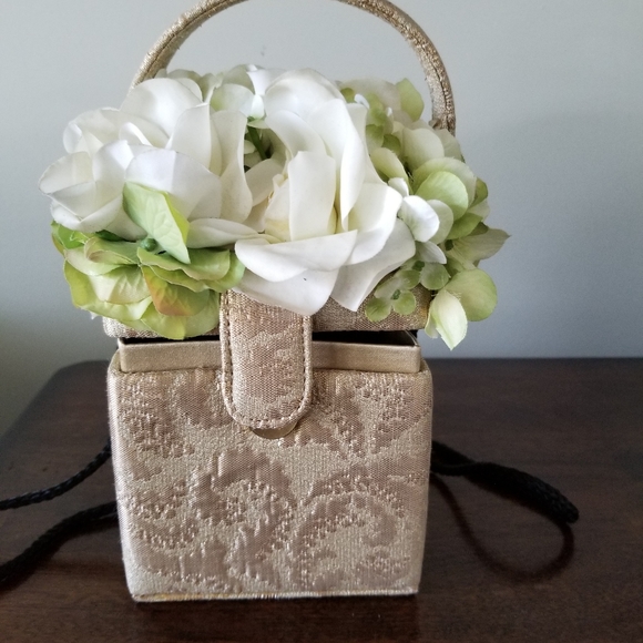 Moo Roo Handmade Purse - Picture 4 of 8